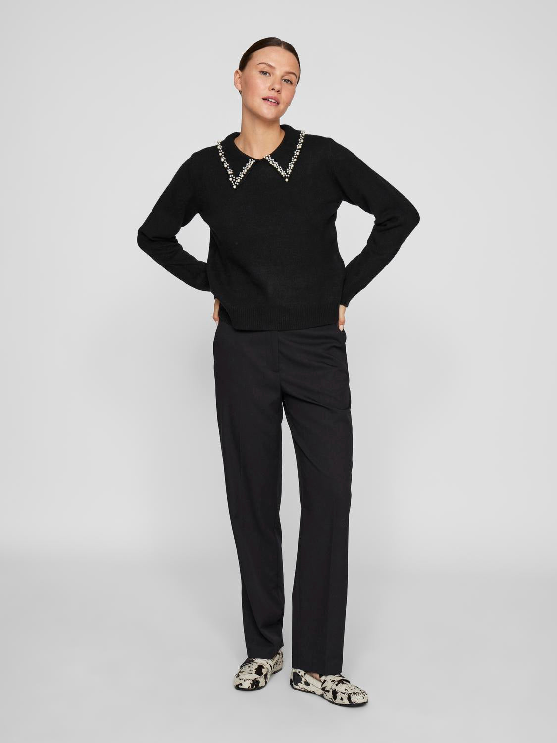 model_shot-front_full