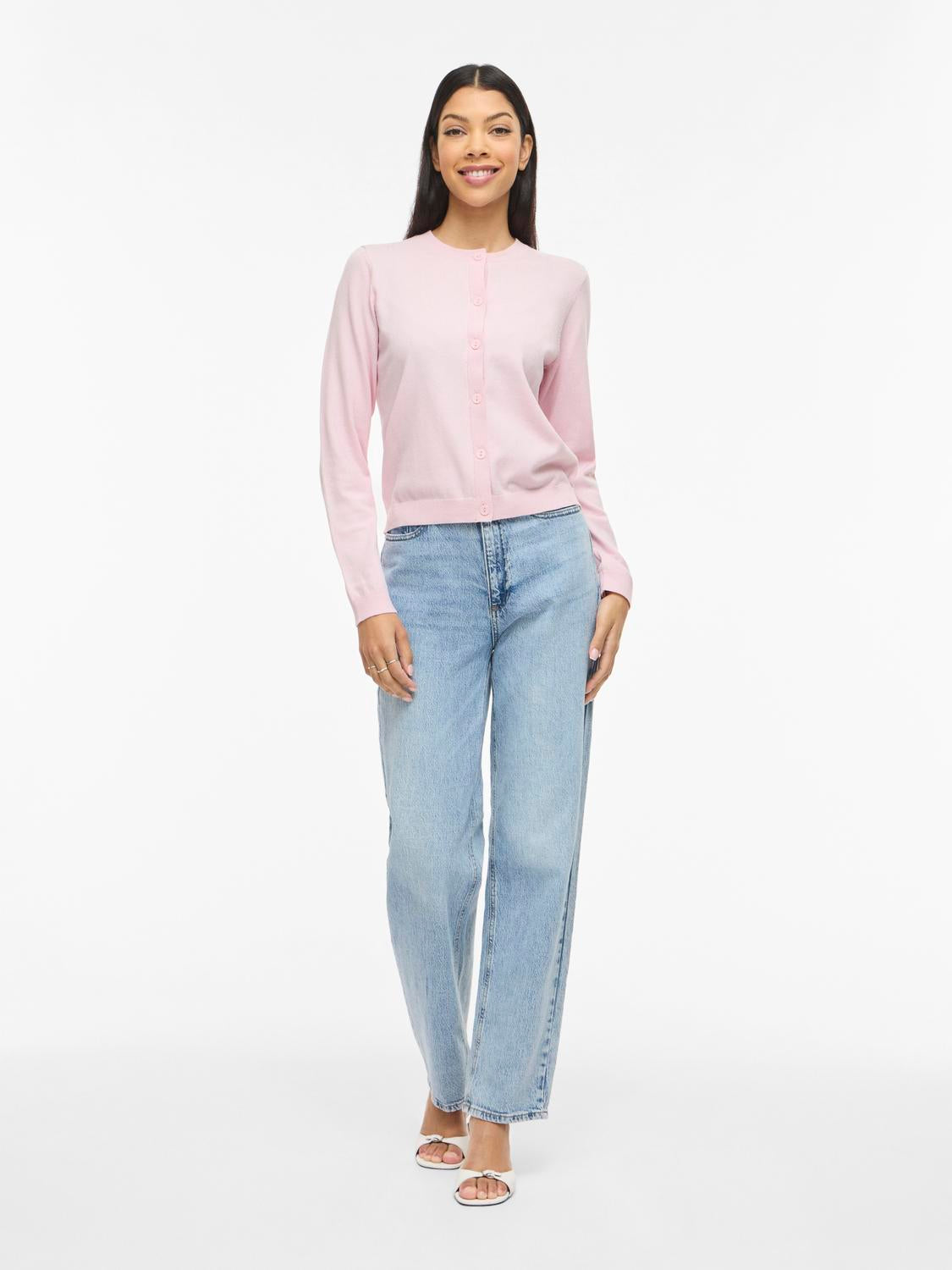 model_shot-front_full