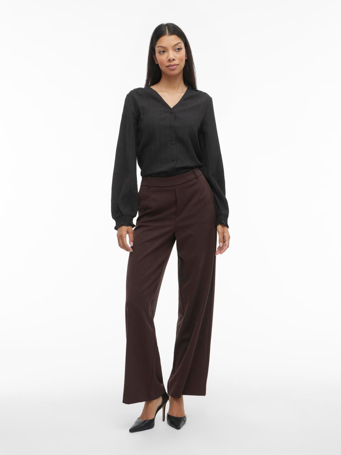 model_shot-front_full