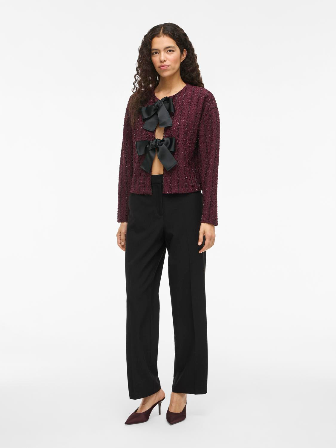 model_shot-front_full