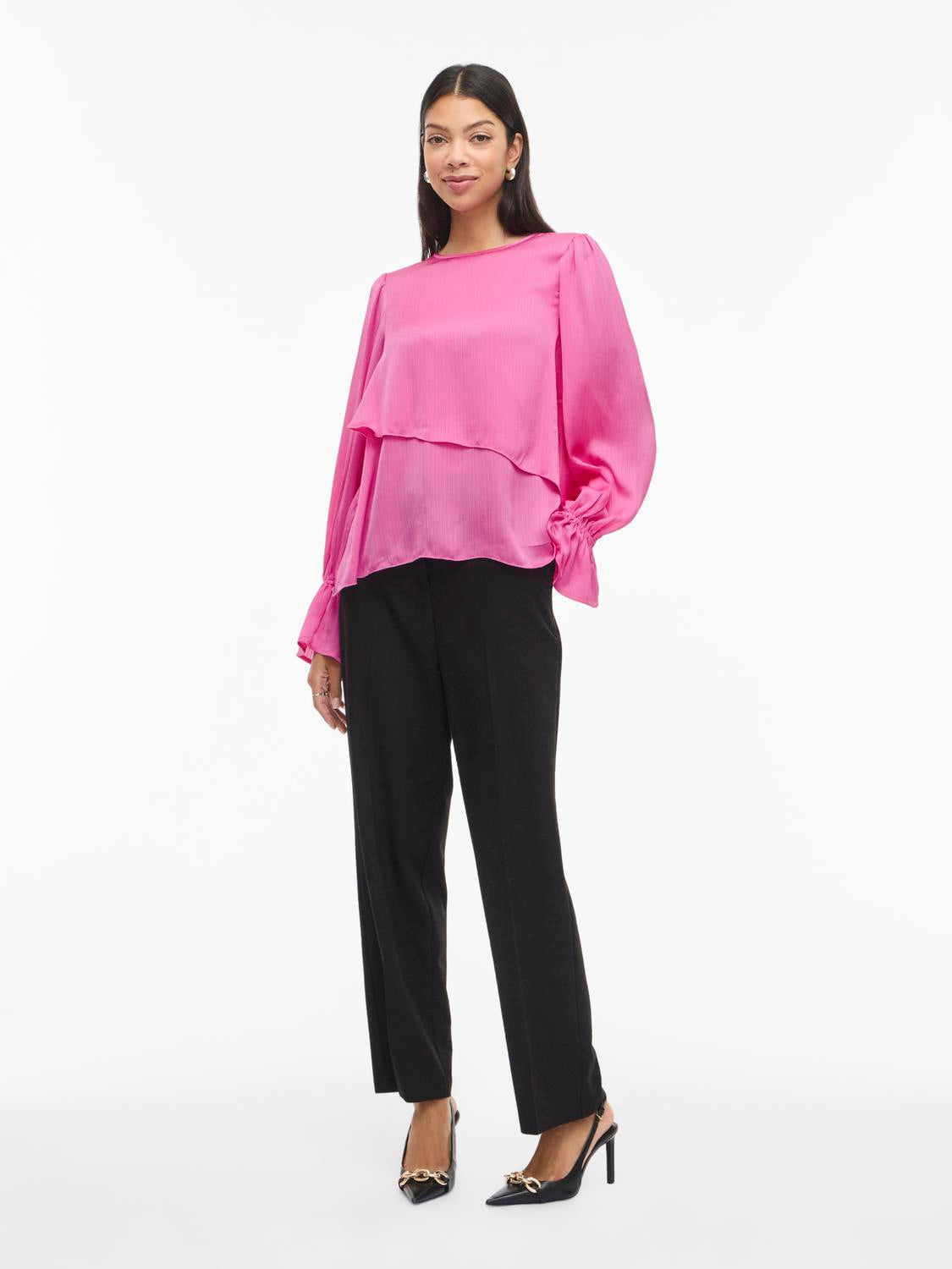 model_shot-front_full